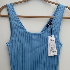 Light weight sweater vest